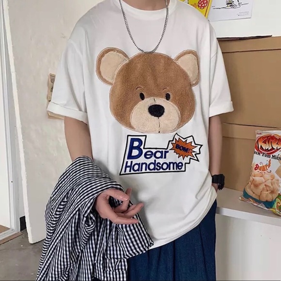 Bear t-shirt cartoon fuzzy white top womens cute top - Picture 4 of 5